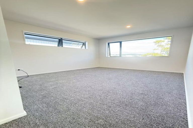 Photo of property in 23 Dianne Louise Drive, Half Moon Bay, Auckland, 2012