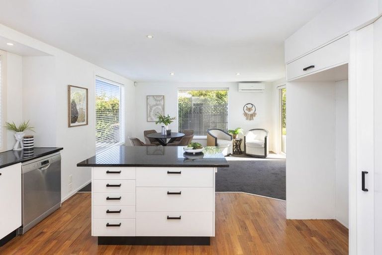 Photo of property in 218a Knowles Street, St Albans, Christchurch, 8052