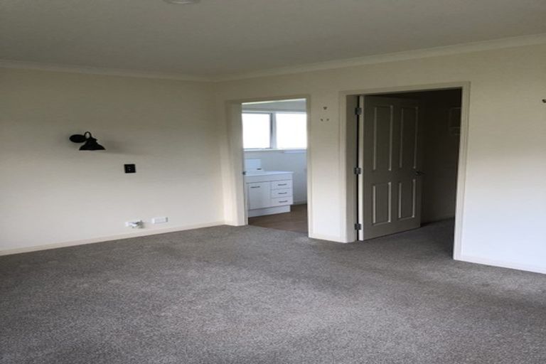 Photo of property in 11 Tainui Street, Levin, 5510