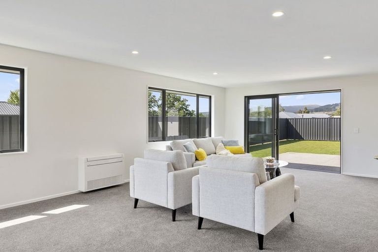 Photo of property in 8 Magnolia Lane, Mosgiel, 9024