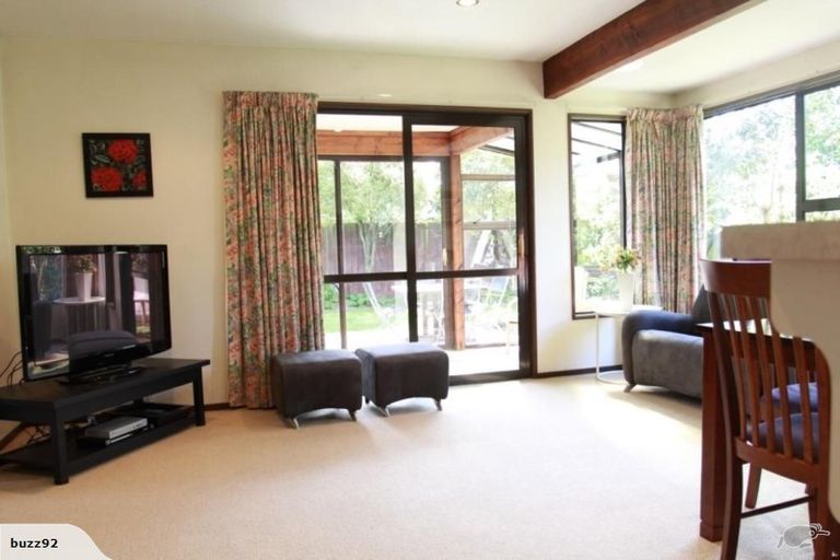 Photo of property in 28 Tyndale Place, Ilam, Christchurch, 8041