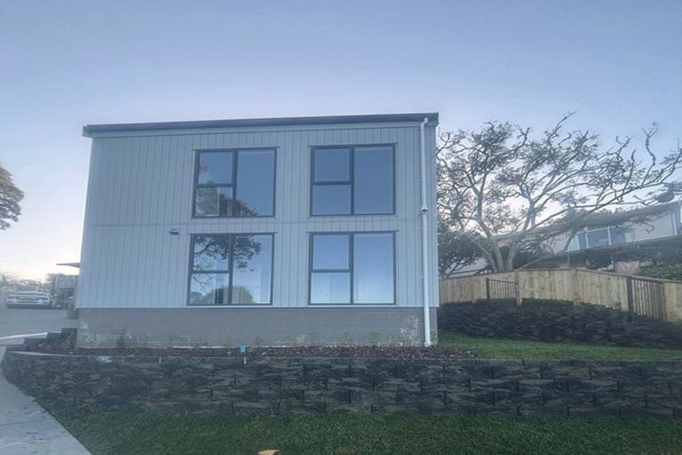 Photo of property in 110 Canongate Street, Birkdale, Auckland, 0626