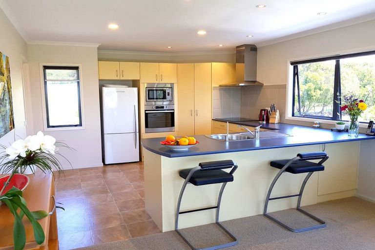 Photo of property in 381 Cove Road, Waipu, 0582