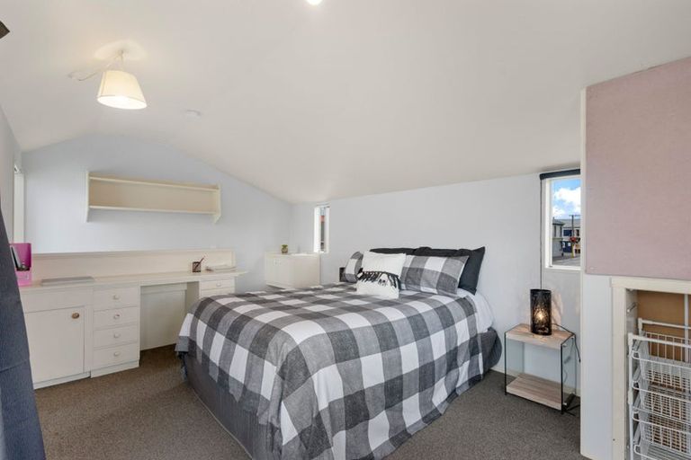 Photo of property in 86 Bay View Road, South Dunedin, Dunedin, 9012