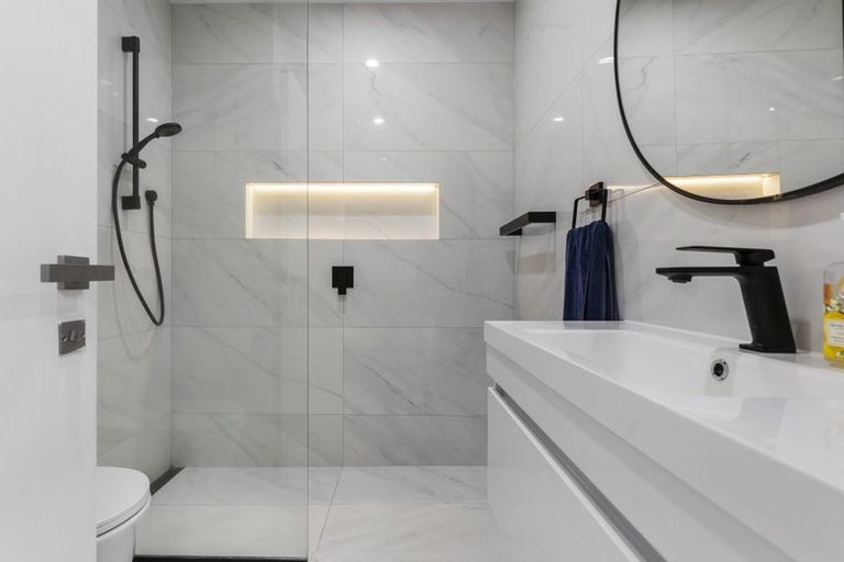 Photo of property in 10/4 Campbell Road, Takapuna, Auckland, 0622