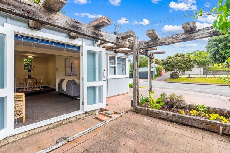 Photo of property in 6a Wharemauku Road, Raumati Beach, Paraparaumu, 5032