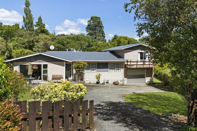 Photo of property in 8 Radiata Grove, Brown Owl, Upper Hutt, 5018