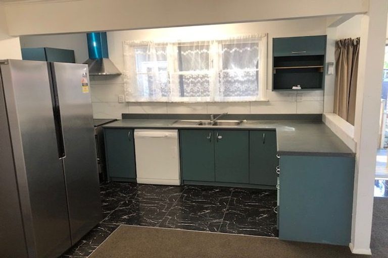 Photo of property in 13 Prouse Crescent, Naenae, Lower Hutt, 5011