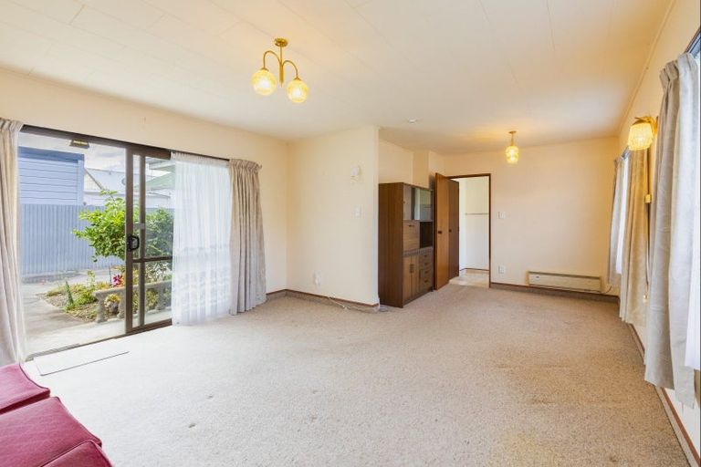 Photo of property in 2/29 Wellesley Road, Napier South, Napier, 4110