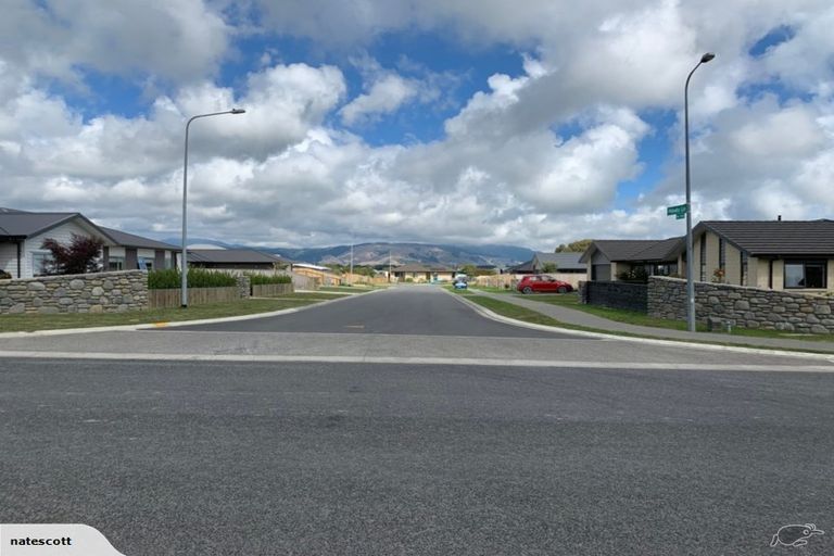 Photo of property in 7 Pohatu Lane, Otaki, 5512