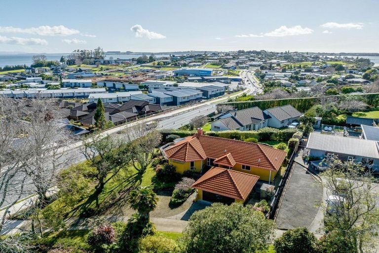 Photo of property in 197a Omokoroa Road, Omokoroa, 3114