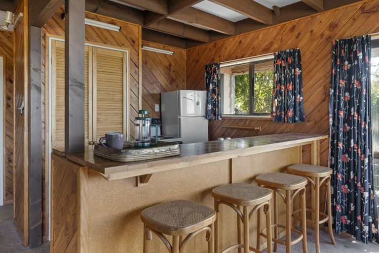 Photo of property in 102 Wakeman Road, Acacia Bay, Taupo, 3330