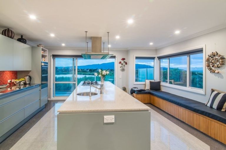 Photo of property in 9 Kotuku Drive, Paraparaumu Beach, Paraparaumu, 5032