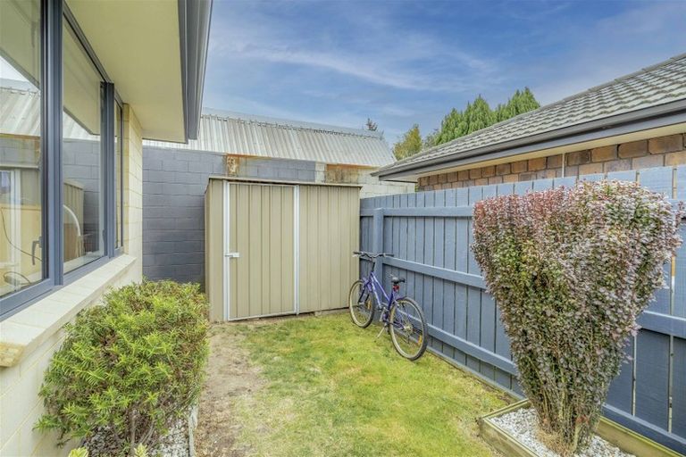 Photo of property in 38 Bullar Street, Grasmere, Invercargill, 9810
