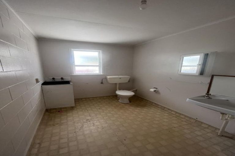 Photo of property in 14-16 Mako Mako Road, Levin, 5510