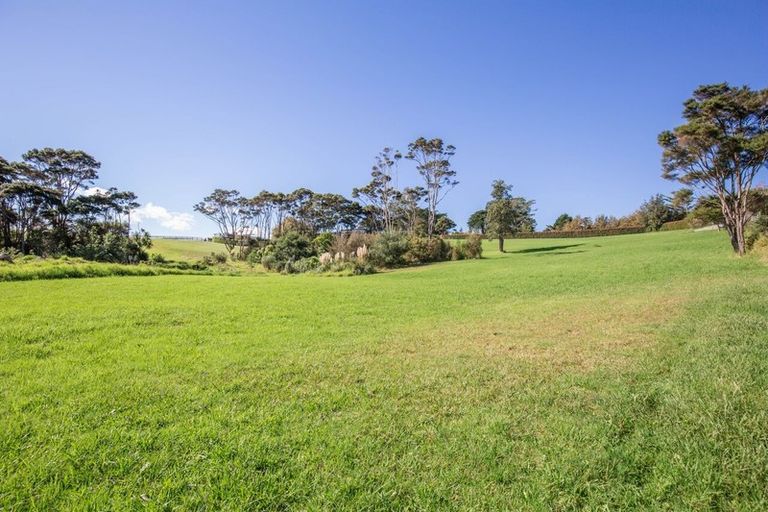 Photo of property in 101 Messenger Road, Stillwater, Silverdale, 0993