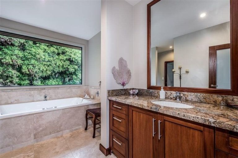 Photo of property in 9 Durness Place, Red Beach, 0932