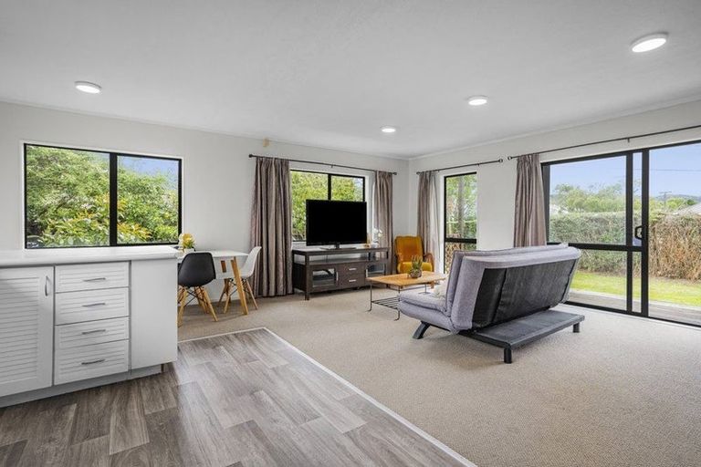 Photo of property in 2/1159 High Street, Taita, Lower Hutt, 5011