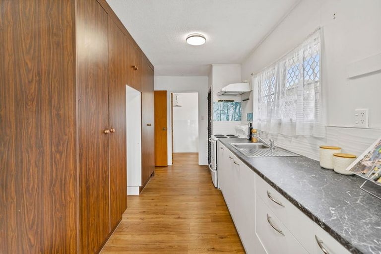 Photo of property in 96a Sturges Road, Henderson, Auckland, 0612