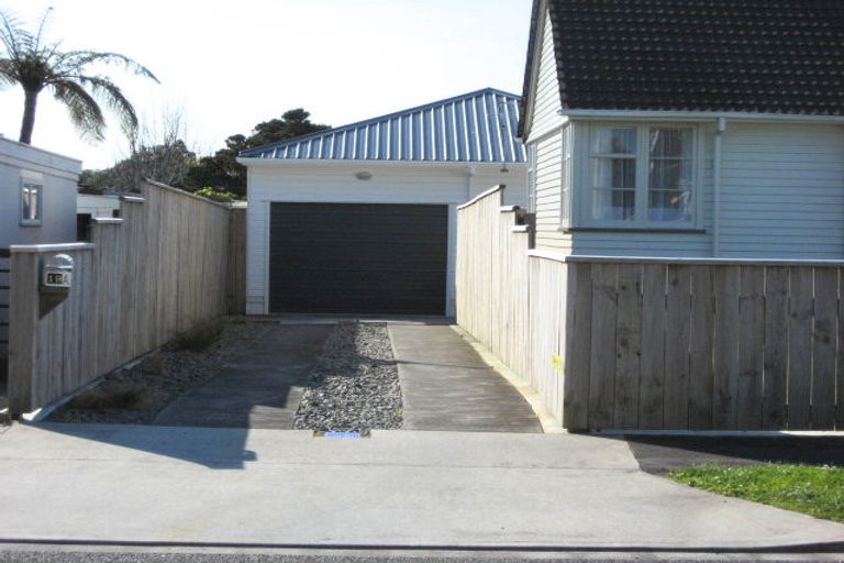 Photo of property in 19 Karaka Street, Merrilands, New Plymouth, 4312