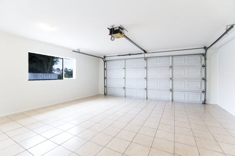 Photo of property in 5 Windsong Court, Northpark, Auckland, 2013