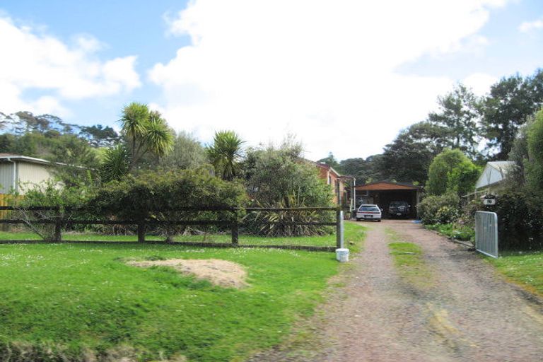 Photo of property in 17 Anzac Valley Road, Waitakere, Auckland, 0816