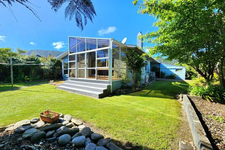Photo of property in 79 Hall Street, Cobden, Greymouth, 7802