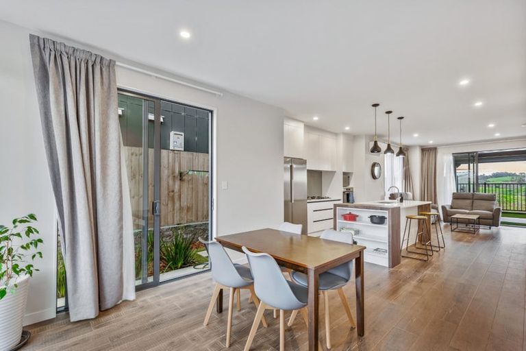 Photo of property in 102 Tarapuka Road, Westgate, Auckland, 0814