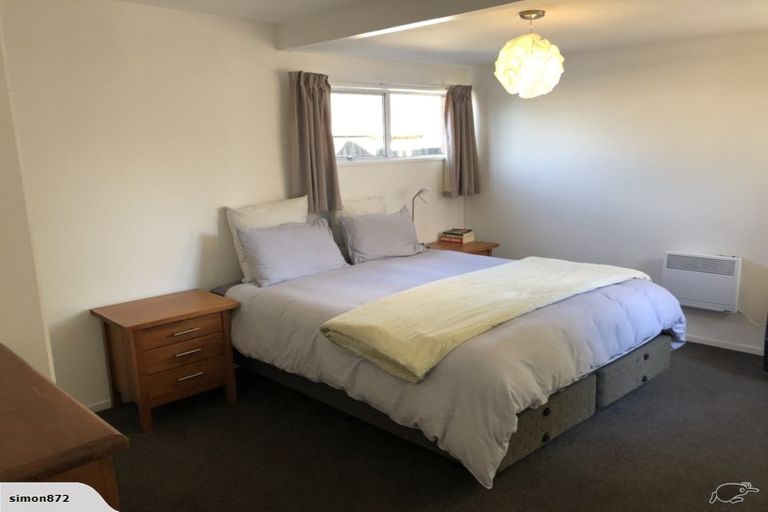 Photo of property in 2/439 Avonhead Road, Avonhead, Christchurch, 8042