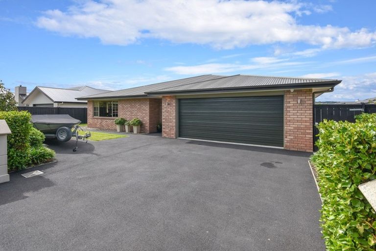 Photo of property in 42 Hagart-alexander Drive, Mosgiel, 9024