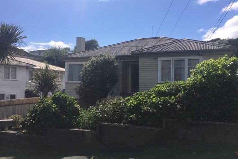 Photo of property in 34 Duncan Street, Tawa, Wellington, 5028