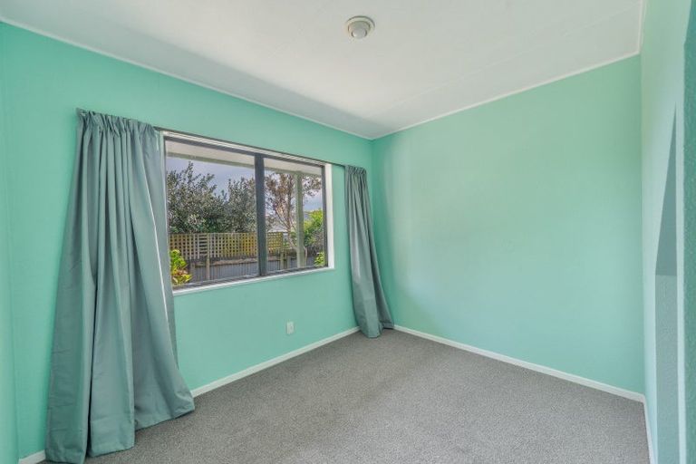 Photo of property in 305 Kennedy Road, Onekawa, Napier, 4110