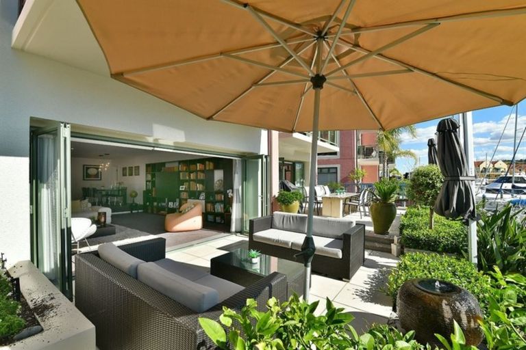 Photo of property in 128 Harbour Village Drive, Gulf Harbour, Whangaparaoa, 0930