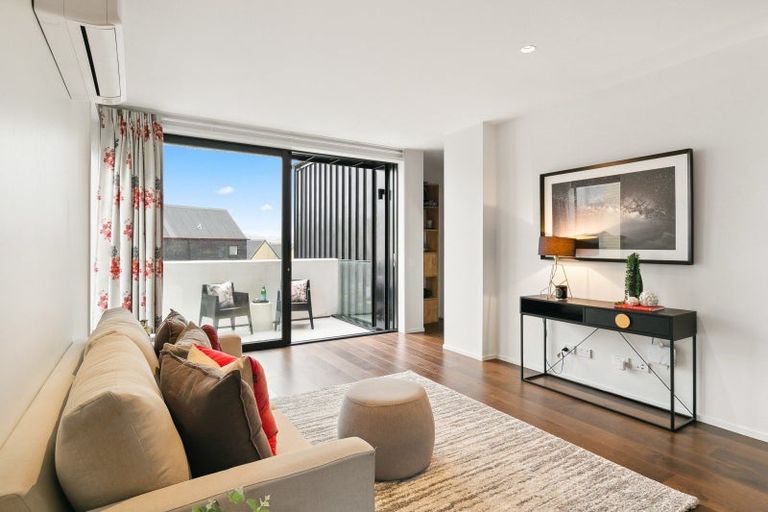 Photo of property in 9 Erica Pabst Way, Island Bay, Wellington, 6023