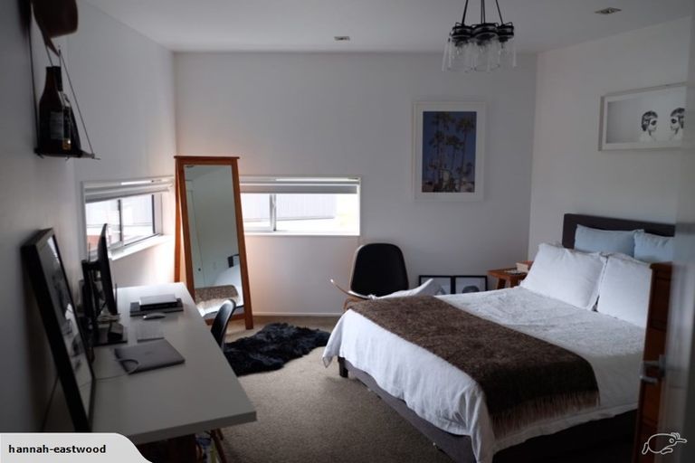 Photo of property in 11/2 Onslow Road, Khandallah, Wellington, 6035