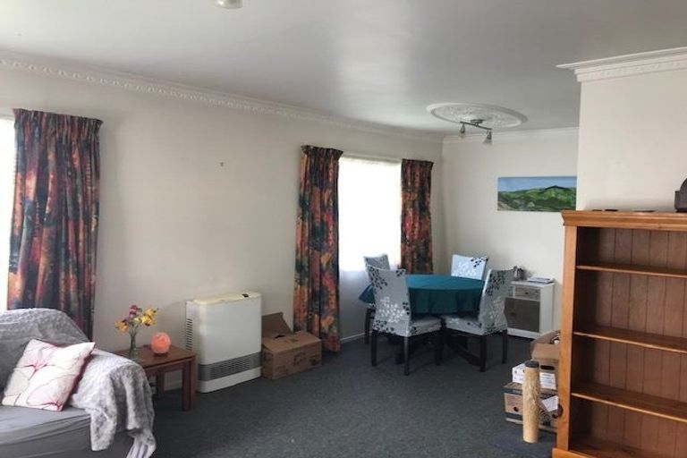 Photo of property in 56 Alison Street, Hamilton Lake, Hamilton, 3204