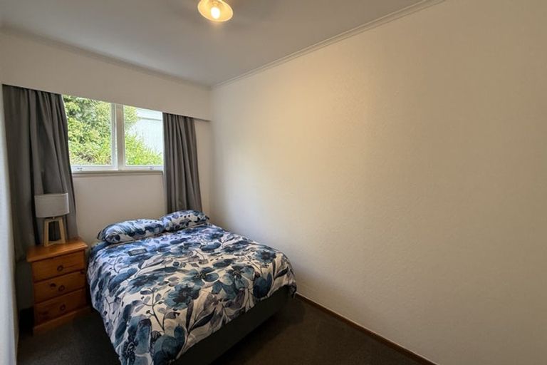 Photo of property in 7 Maori Hut Road, Red Beach, 0932