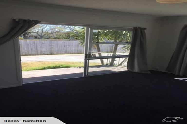 Photo of property in 51a Gloucester Road, Manurewa, Auckland, 2102