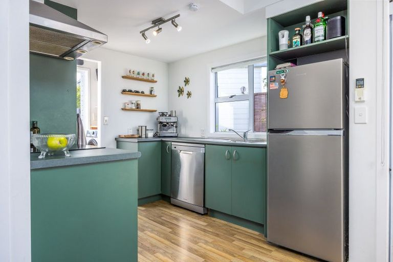 Photo of property in 35 Matai Road, Stanmore Bay, Whangaparaoa, 0932