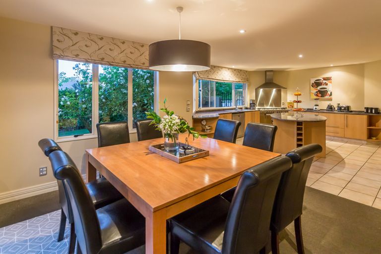 Photo of property in 6 Leabridge Mews, Harewood, Christchurch, 8051