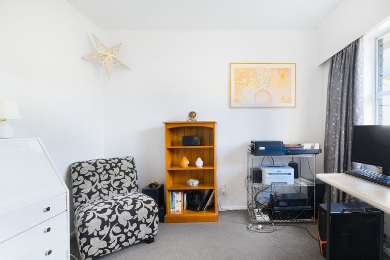 Photo of property in 48 Moana Road, Paraparaumu, 5032