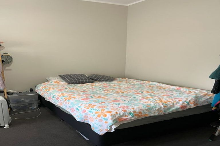 Photo of property in 28 Patanga Crescent, Thorndon, Wellington, 6011