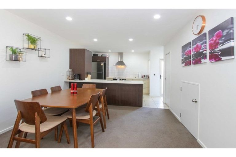 Photo of property in 3/206 Manuka Road, Bayview, Auckland, 0629