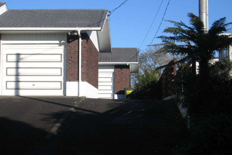 Photo of property in 24 Ranfurly Avenue, Fairfield, Hamilton, 3214