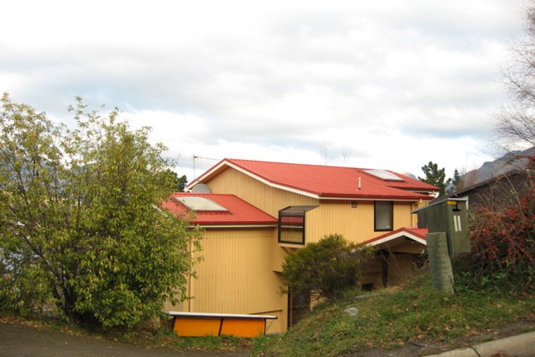Photo of property in 11 Sunrise Lane, Queenstown, 9300
