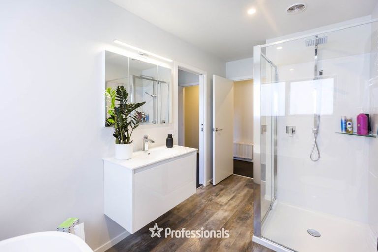 Photo of property in 8 Kerrigan Crescent, Wallaceville, Upper Hutt, 5018