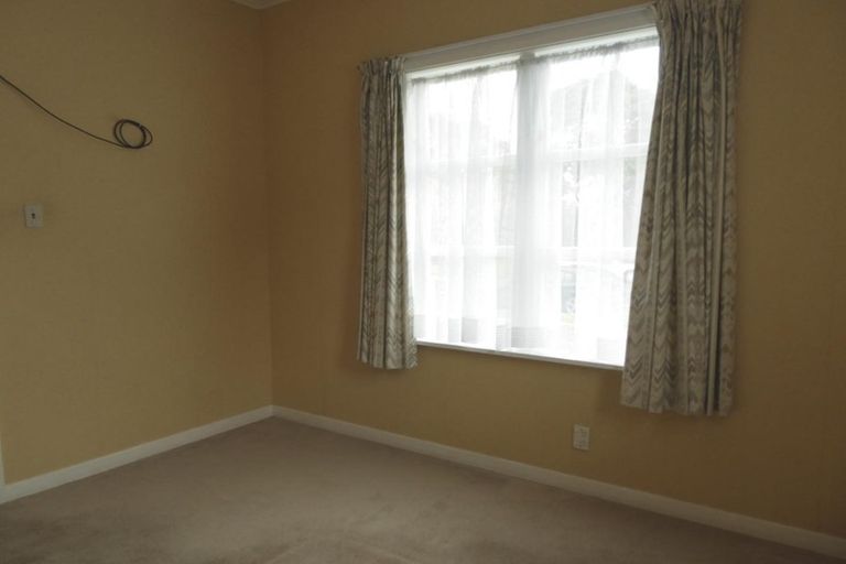 Photo of property in 27 Mitchell Street, Epuni, Lower Hutt, 5011