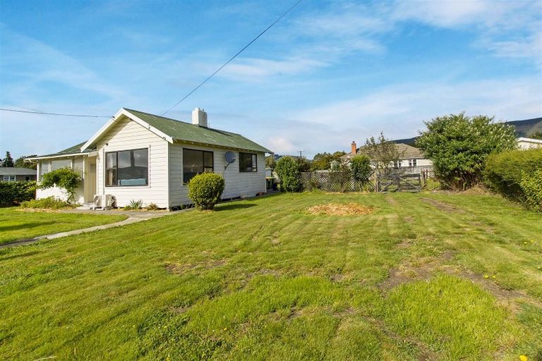 Photo of property in 9 Betten Street, Waimate, 7924