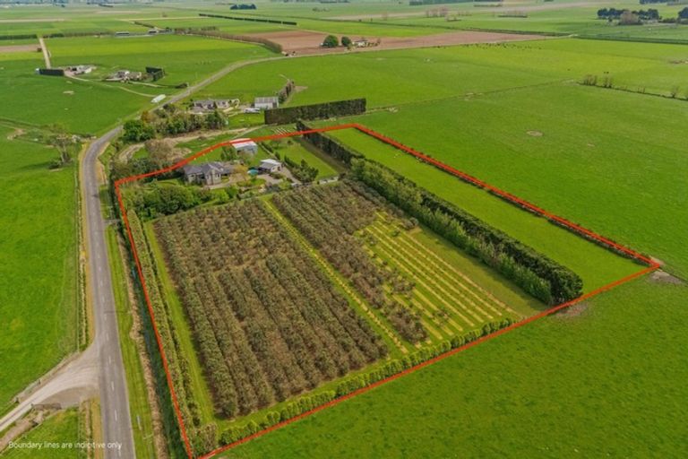 Photo of property in 961 Lockwood Road, Kairanga, Palmerston North, 4475