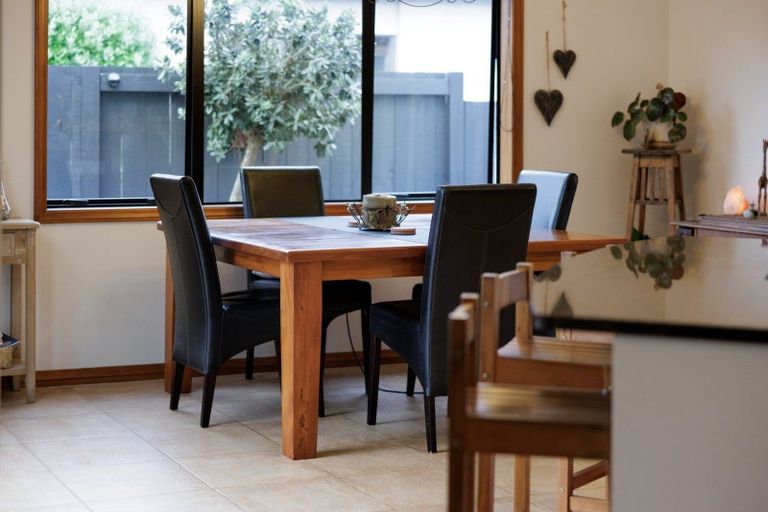 Photo of property in 24 Ohope Place, Papamoa Beach, Papamoa, 3118